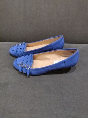 Women’s Suede Slip-On Loafers in Purple